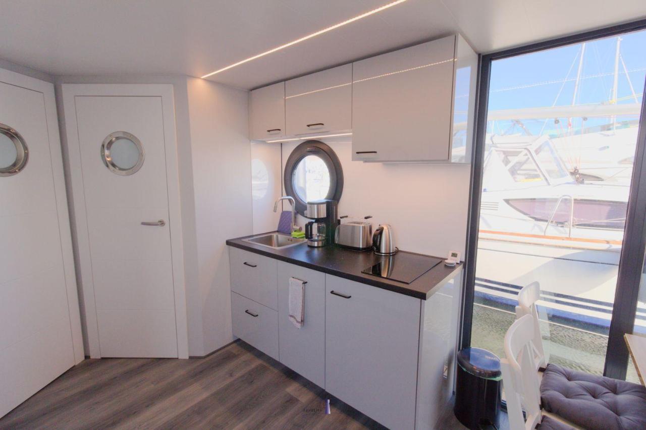 Hausboot Fjord Lacerta Mit Dachterrasse In Wendtorf 외부 사진